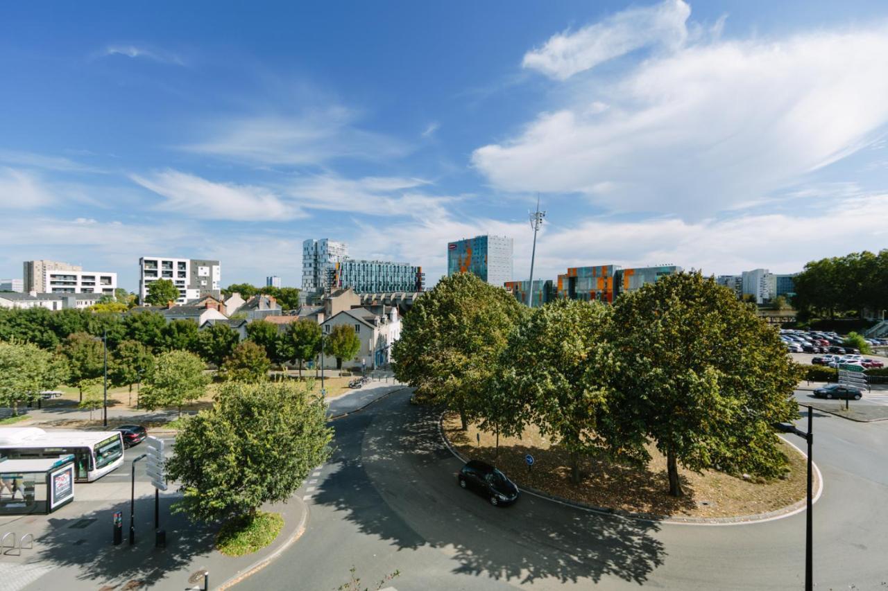 L'Idylle : T2 De Standing Avec Parking - Gare/Cite Des Congres/Lieu Unique Lägenhet Nantes Exteriör bild